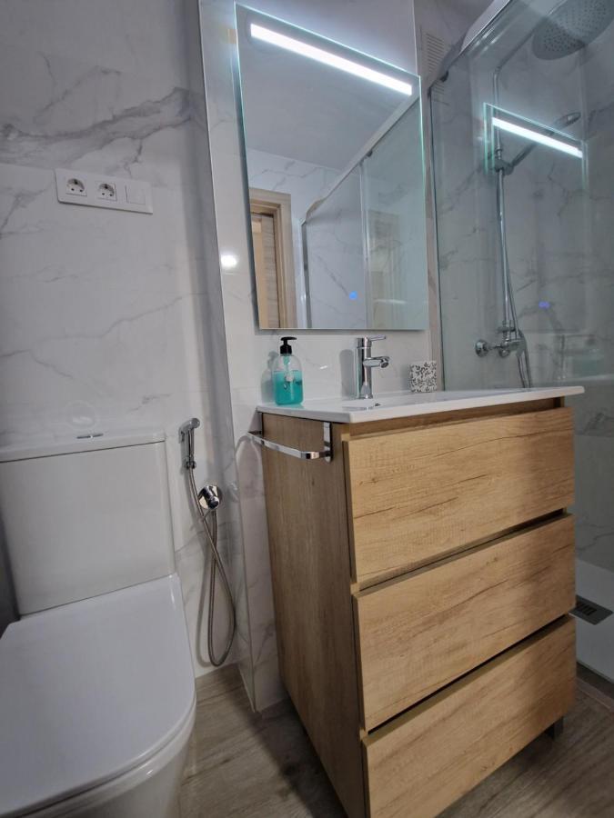 Schoene Ferienwohnung Ca. 350M Vom Strand Entfernt Оропеса дел Мар Екстериор снимка