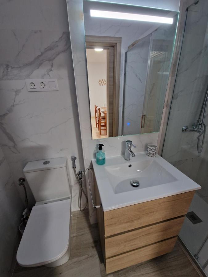 Schoene Ferienwohnung Ca. 350M Vom Strand Entfernt Оропеса дел Мар Екстериор снимка