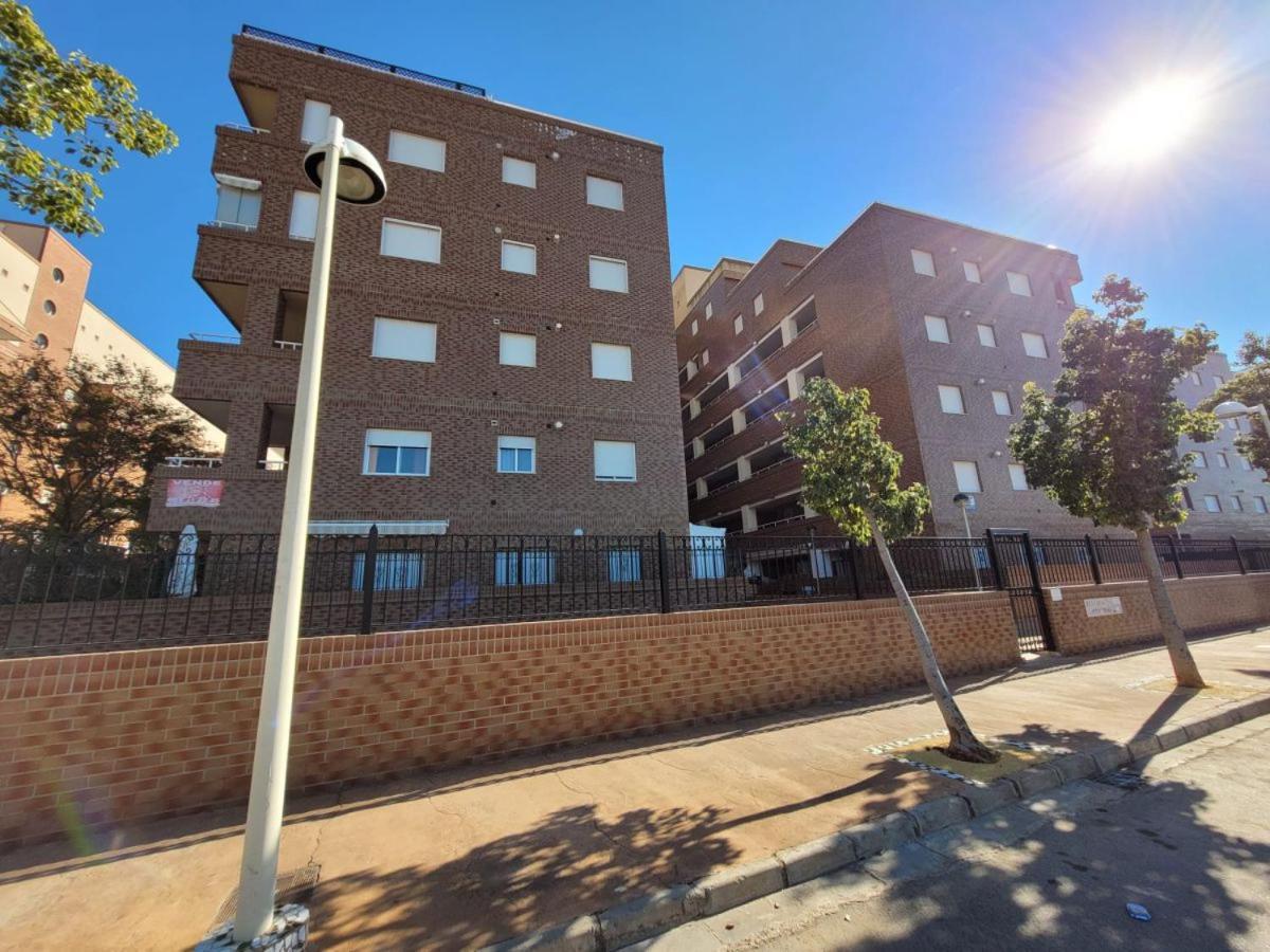 Schoene Ferienwohnung Ca. 350M Vom Strand Entfernt Оропеса дел Мар Екстериор снимка